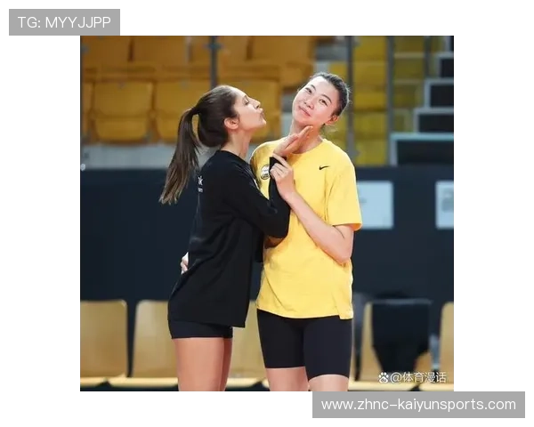 球场“姐妹花”——巾帼不让须眉的欧冠女将风采，欧冠女子